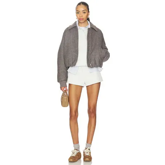 ALL THE WAYS Liora Short Set in Grey in White - Picture 7 of 11